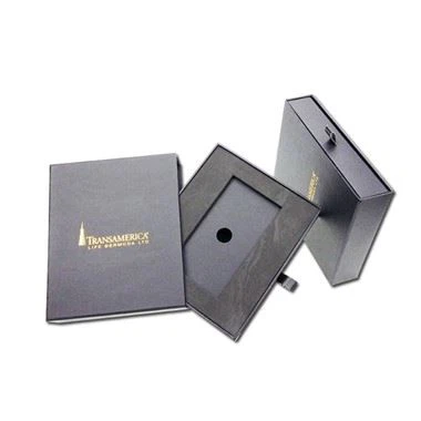 Maža Stalčių stumdoma papuošalų dėžutė